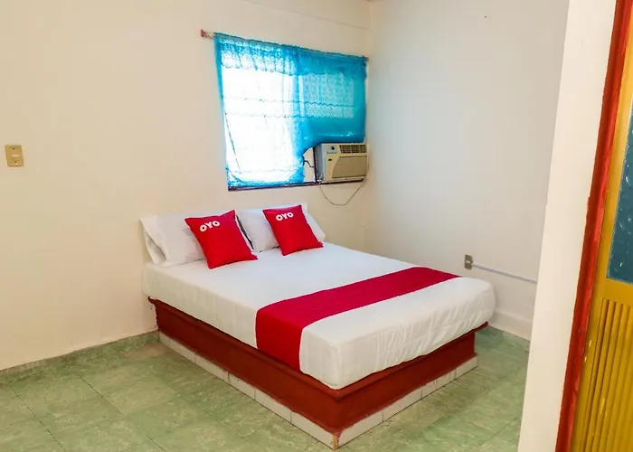 Oyo Rubi Hotel 2*