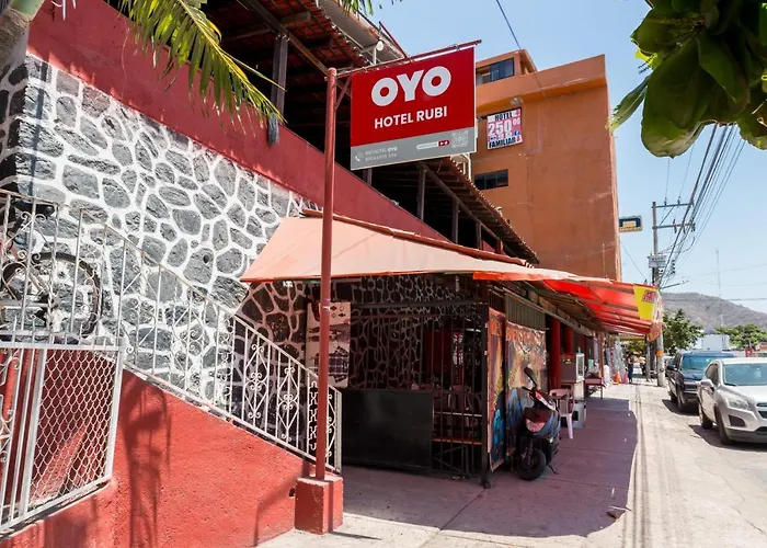 Oyo Rubi Hotel Zihuatanejo