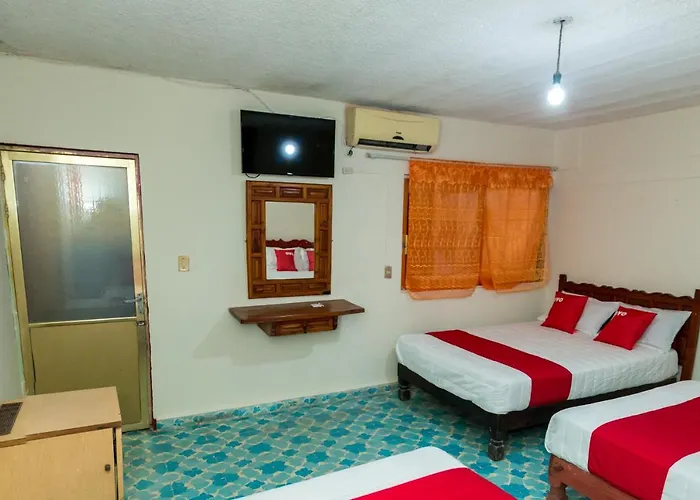 Hotel Oyo Rubi Zihuatanejo